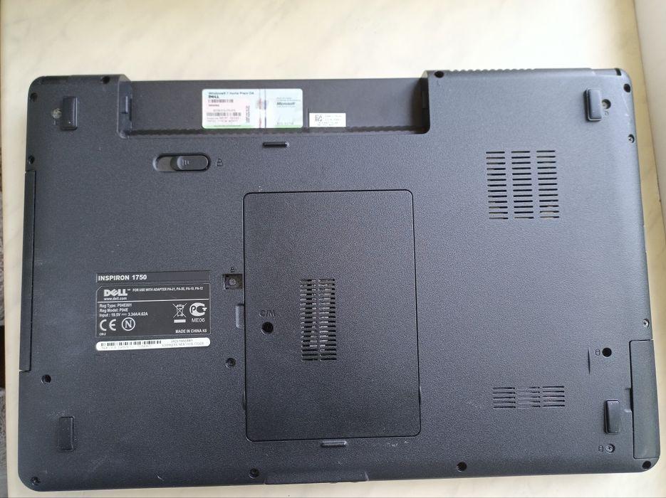 Ноутбук 17.3" Dell Inspiron 1750 / 4 ГБ RAM / 500 ГБ HDD / Для работы и учебы