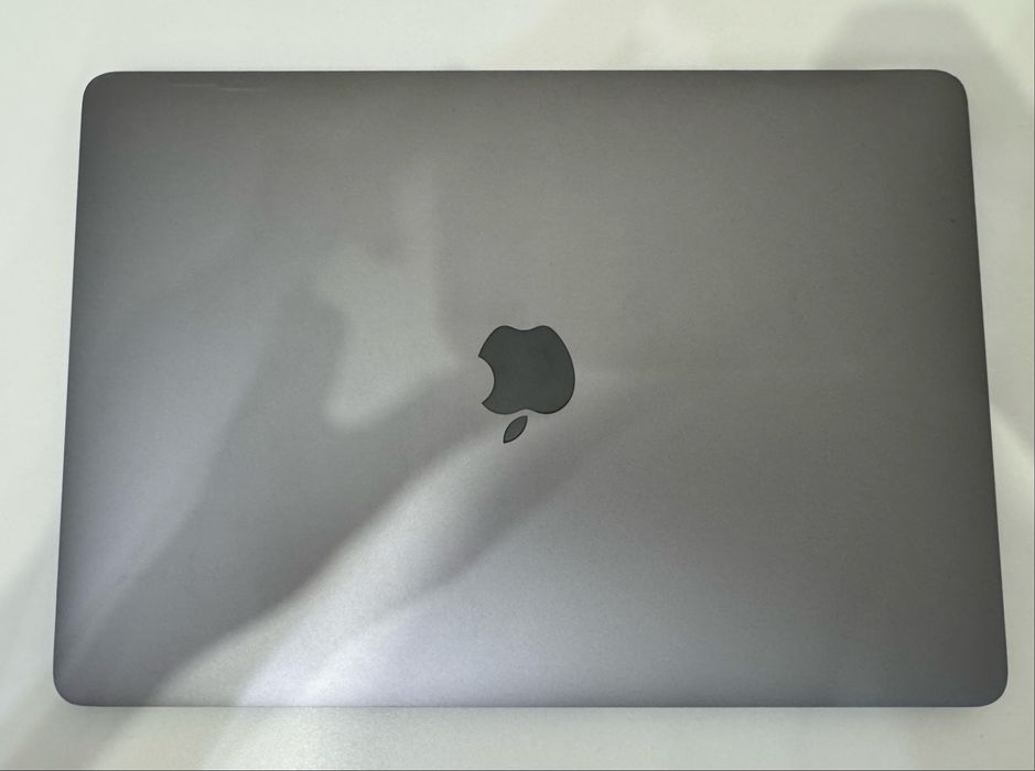 Macbook Pro (13.3 дюймів, 2017)