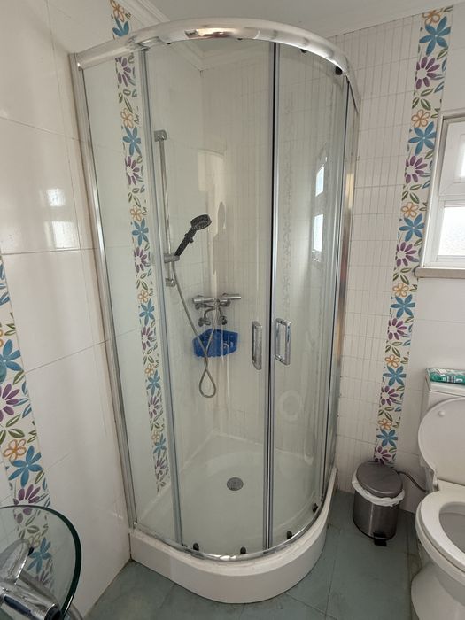 Cabine duche de canto com base