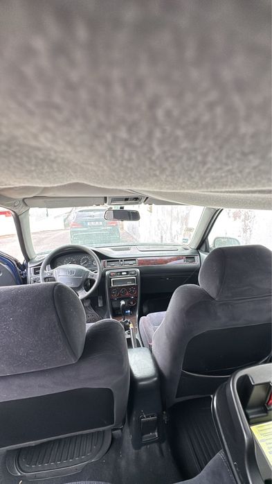 Vendo carro para peças com motor a trabalhar