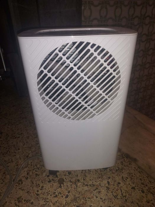 Vendo desumidificador  digital 10L