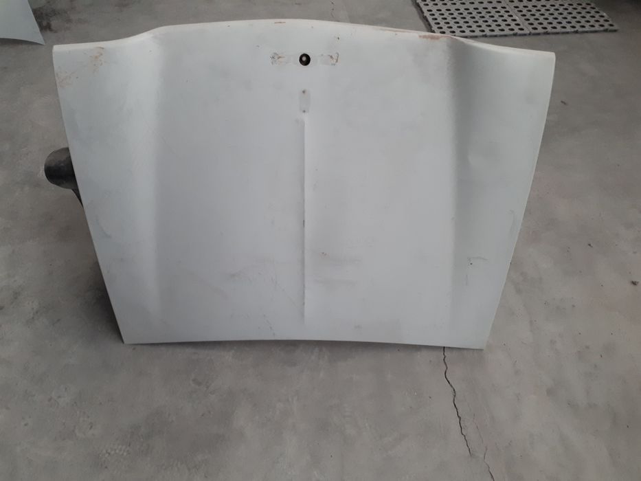 Lote Peças Peugeot 204 portas, capot, mala.