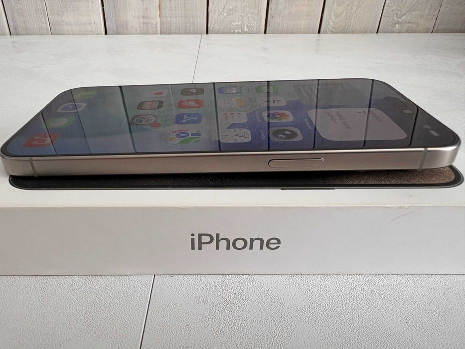 iPhone 15 Pro Max, Natural Titanium, 1TB