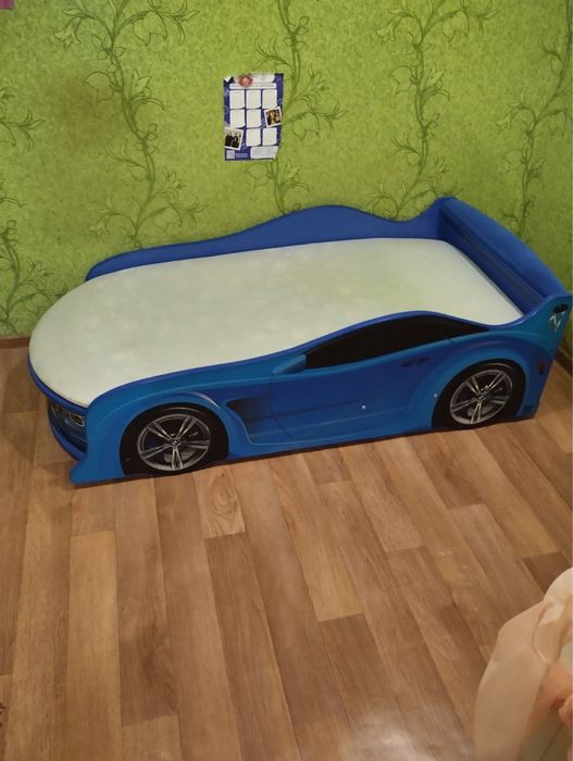 На продажу детская кровать