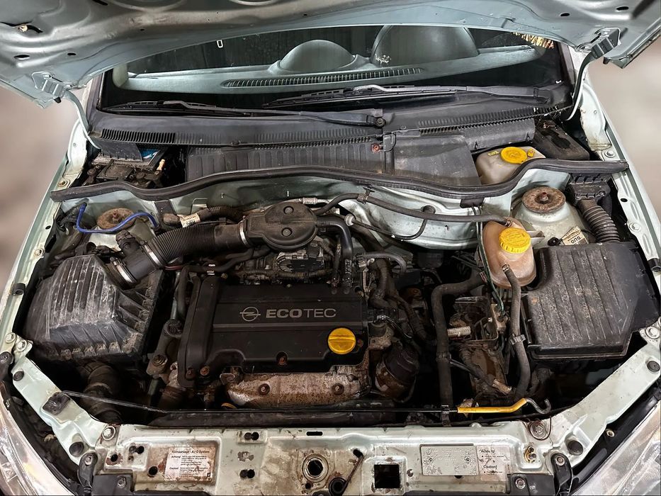 Opel Corsa C 1.2 75 cv de 2002 para peças