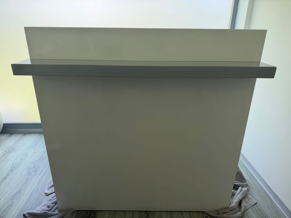 Balcão/Armário para receção