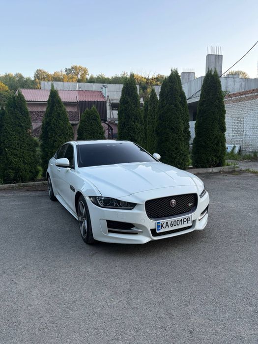 Jaguar XE 2018 R-Sport