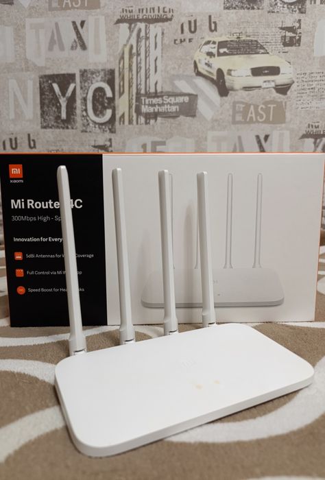 Продам роутер Mi Router 4C