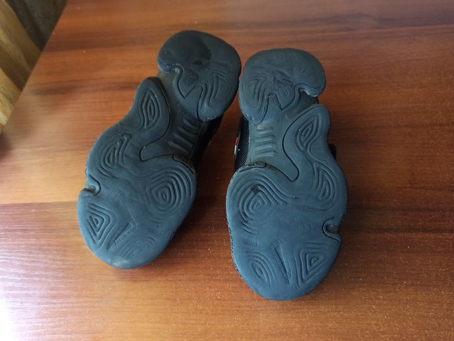 Кросівки 36 розмір