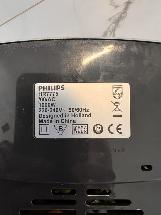 Кухонний комбайн Philips HR7775/00 (на запчастини або під ремонт )