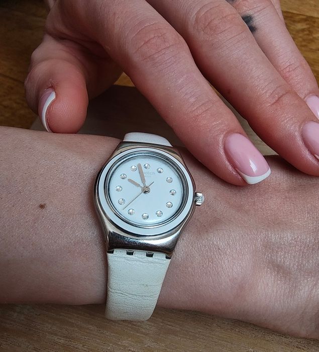 Жіночий годинник Swatch Irony 3ATM/30m.