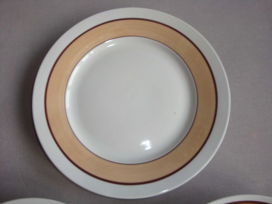 Talerze porcelanowa Karolina  z PRL