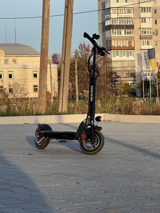 Продам kugo m4 pro в хорошем состоянии