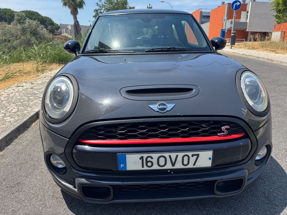 MINI 3-Door Cooper S Automatic512348384951674884