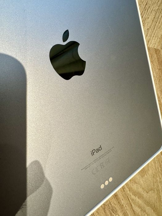 IPad air 4 64GB WiFi+Apple Pencil 2+ESR Keybord-idelany