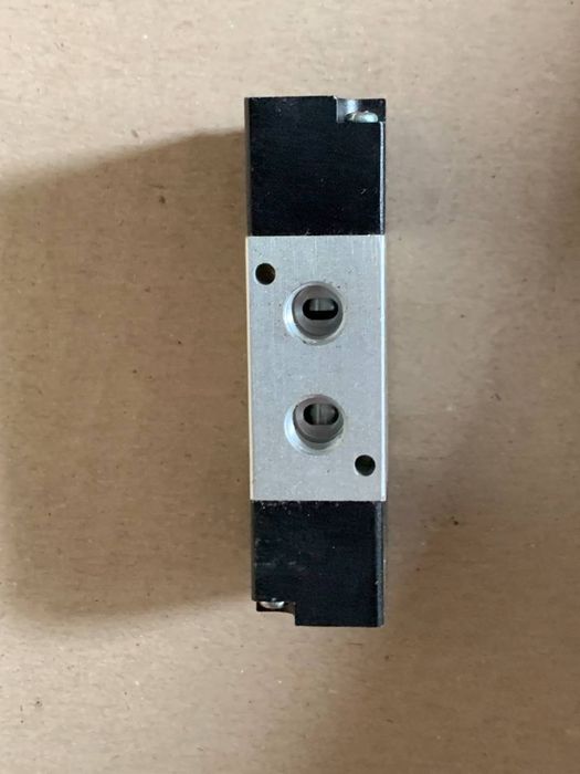 Пневморозподільник пневматичний