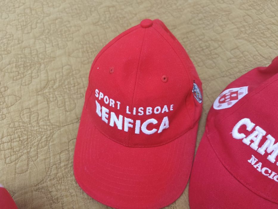 Chapéus do Benfica