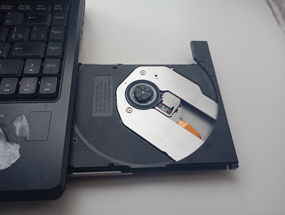 Ноутбук ASUS F9E Б/У