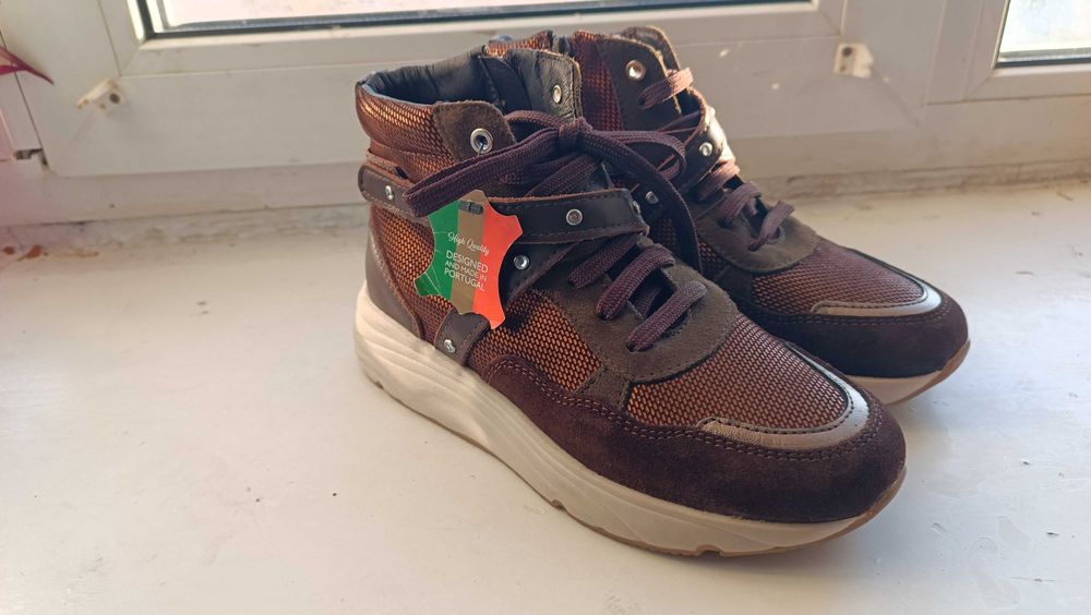 Нові брендові кросівки Drakart(Португалія).Р 36.23 СМ