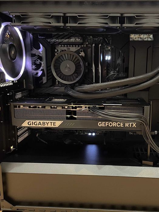 Komputer Ryzen 9 9950X3D RTX 5090 DDR5 128GB 8TB M2 Stacja Robocza