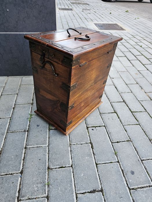 Garrafeira Decorativa