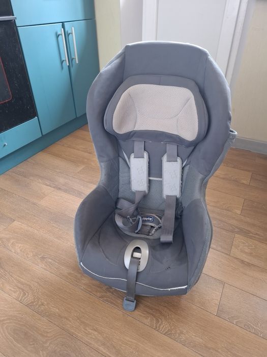 Дитяче автокрісло chicco
