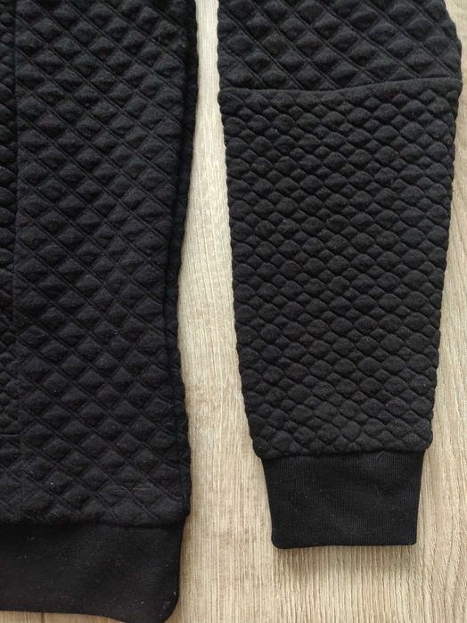 Пуловер Oodji M р.48-50 черного  цвета , красивый необычный дизайн