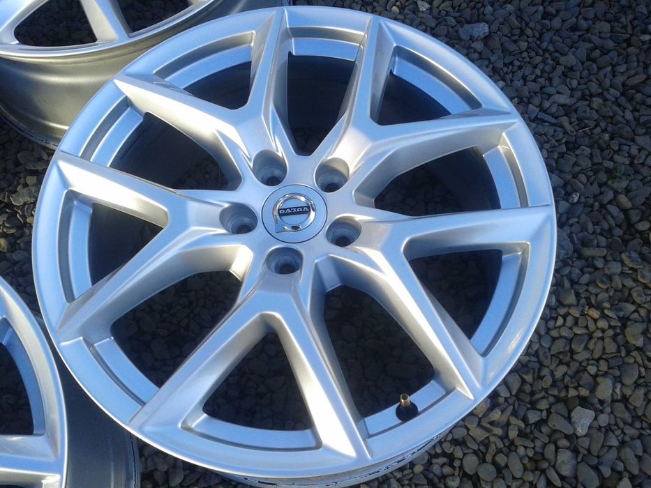 oryginalne r18 felgi s40 s60 v40 v50 v60 v70 5x108 c30 escape fusion