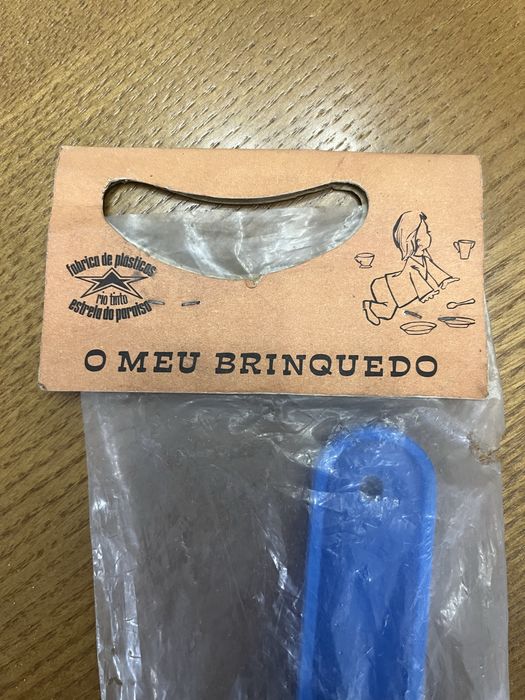 O MEU BRINQUEDO - Estrela do Paraíso (Fábrica de plásticos, Rio Tinto)