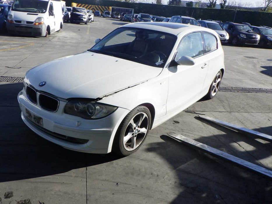 Eixo traseiro BMW E81 318D N47 143cv xenon de 2008