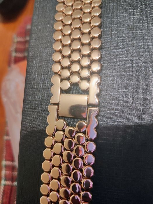Bransoletka do zegarka długość całkowita 18 cm .