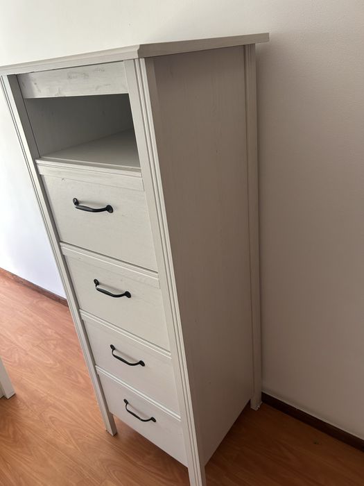 Comoda branca ikea