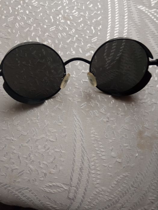 Сонцезахисні окуляри Matrix Polarized.