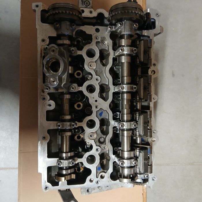 Głowica silnika kompletna BMW X1 F48 KOD silnika B46A20B