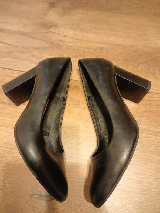 Buty skórzane Lasocki damskie czółenka