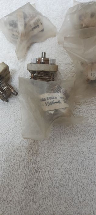 Condensador Arena 50 Pf Porcelana +Cabo 3GO Bifurcado Molex em Y