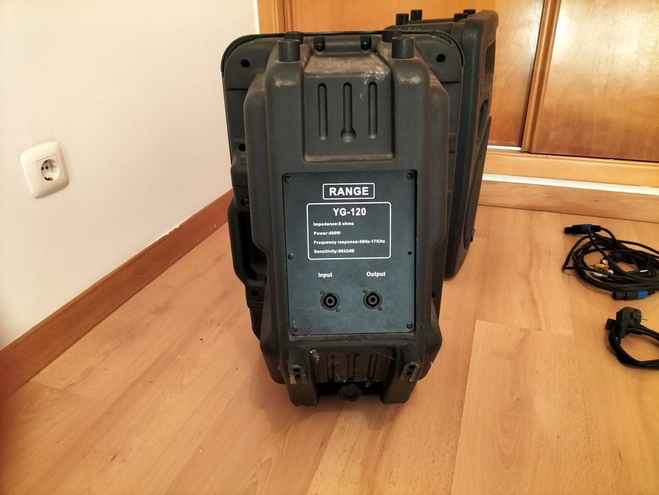 Colunas de Som Range 400W + Mesa Mistura