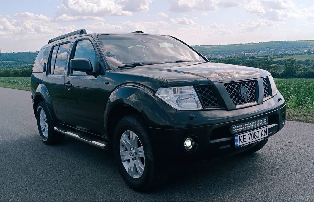 Ніссан  Пайфендер D40 R51 Nissan