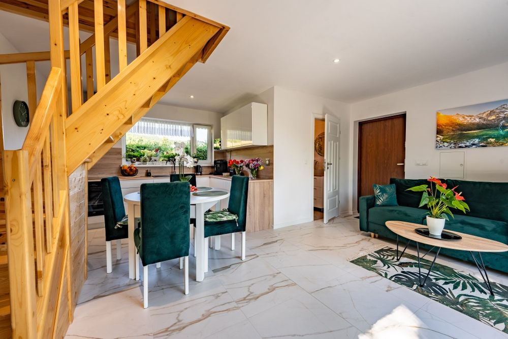 Dom z jacuzzi, sauną, ogrodem  2-8 osób  Karkonosze Zima Święta Góry N