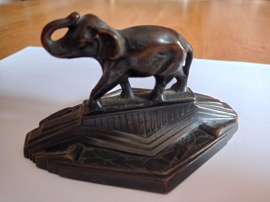 Elefante em bronze - peça única Centenária