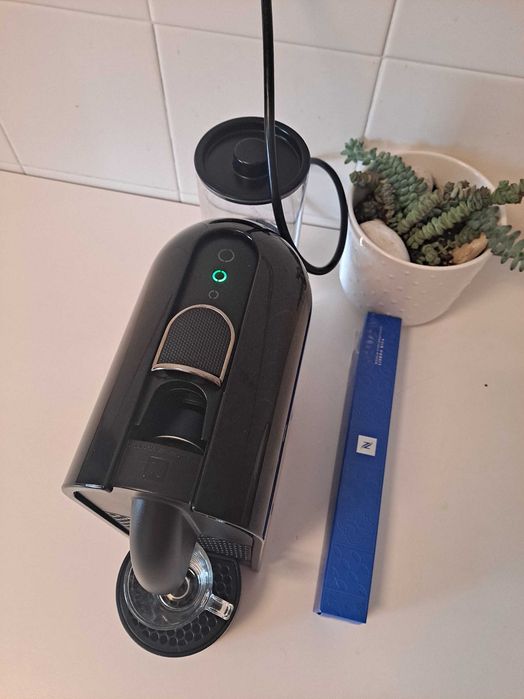 Máquina café Nespresso Delonghi PULSE