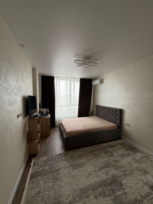 Київ, 1-кімнатна квартира з ремонтом, ЖК Медовий, з меблями