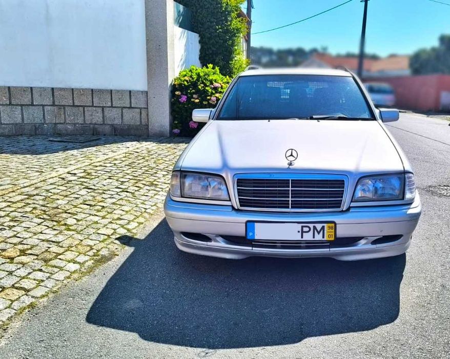 Mercedes-Benz C 250 — fotografia 4