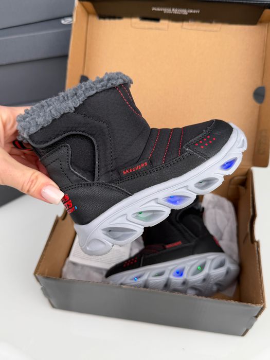 Детские мигающие сапоги дутики на липучках Skechers 23р