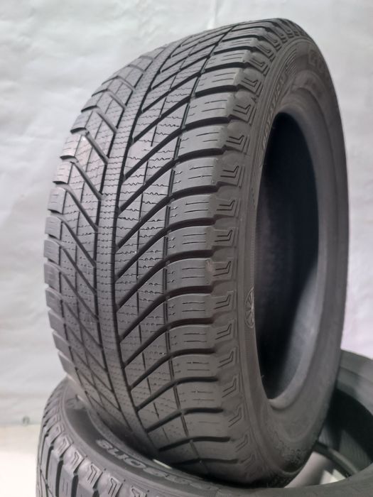 Всесезонні шини 235/50 R17 резина Р17