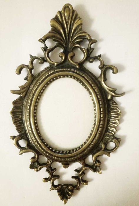 Рама бронзовая старинная под зеркало портрет картину. Бронза