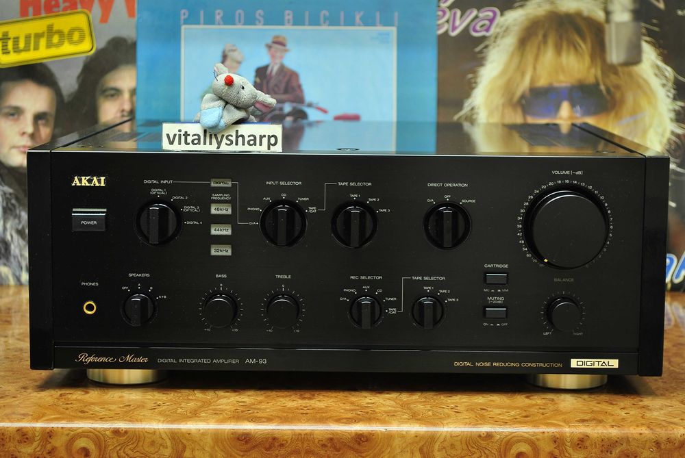 HI-END AKAI AM-93 (001) REFERENCE MASTER топовый22кг130вт (AKAI AM 95)