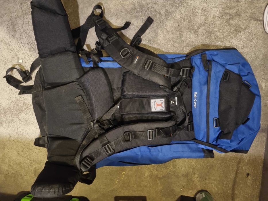 Mochila Vango, em bom estado