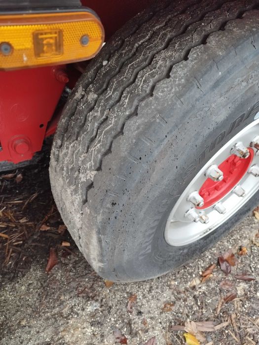 Reboque 5 estivas/porta contentores