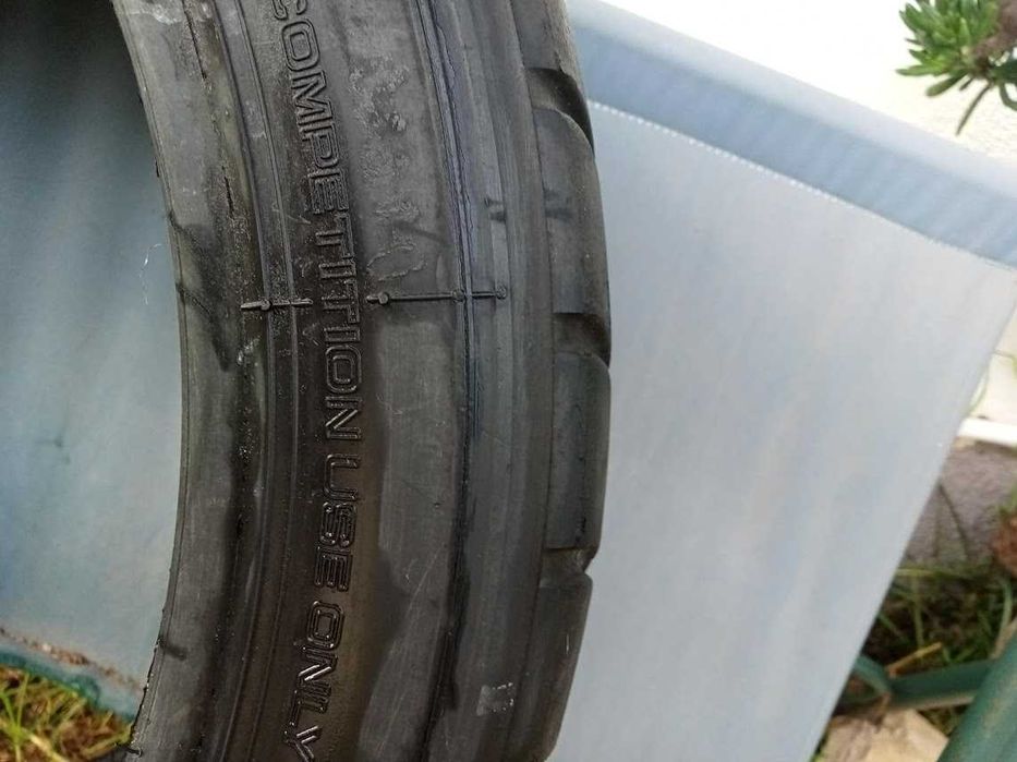 Pneu Formula 1 usado Estoril